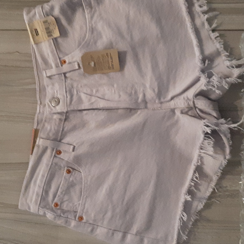 Levis